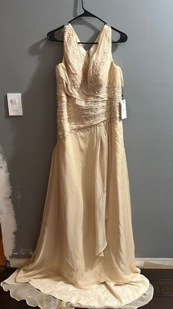 Dressale Nude Size 12 Prom Floor Length Straight Dress on Queenly