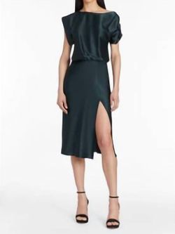 Style 1-3675644091-2901 Amanda Uprichard Black Size 8 Side Slit Sleeves Cocktail Dress on Queenly