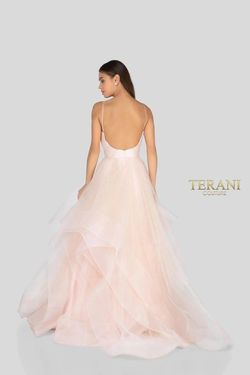 Style 1811P5849 Terani Couture Pink Size 4 1811p5849 Spaghetti Strap Ball gown on Queenly