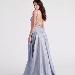 Style 050023761 Windsor Blue Size 0 Plunge Side Slit Ball gown on Queenly