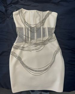 Fashion Nova White Size 0 Strapless Bridal Shower Cocktail Dress on Queenly