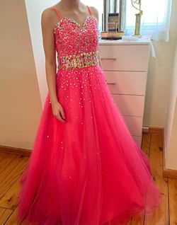 Pink Size 5 Ball gown on Queenly