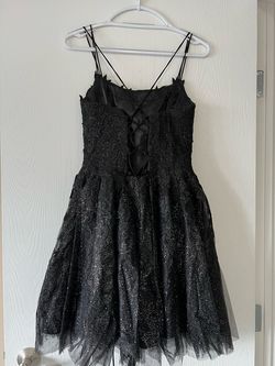 Amarra Black Size 4 Cocktail Dress on Queenly
