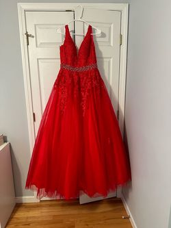 Style na Jovani Red Size 8 Pageant Plunge Ball gown on Queenly