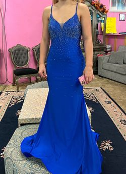 Lets Blue Size 0 Plunge Prom Straight Dress on Queenly