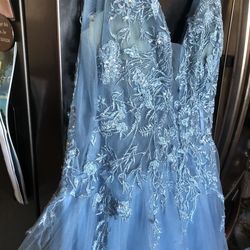 Camille La Vie Blue Size 10 Plunge Prom Ball gown on Queenly