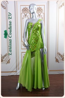 Style LCLV - G002 Larissa Couture LV Green Size 6 Tulle Cocktail Dress on Queenly