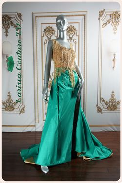 Style G003 Larissa Couture LV Green Size 6 Floor Length Side Slit Corset Ball gown on Queenly