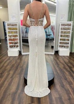 Sherri Hill White Size 2 50 Off Straight Dress on Queenly