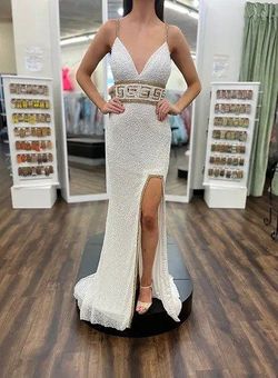 Sherri Hill White Size 2 Floor Length Straight Dress on Queenly