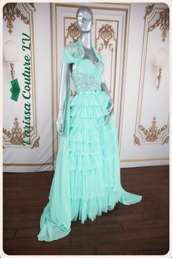 Style G004 Larissa Couture LV Green Size 4 Lace Floor Length Turquoise Satin Ball gown on Queenly