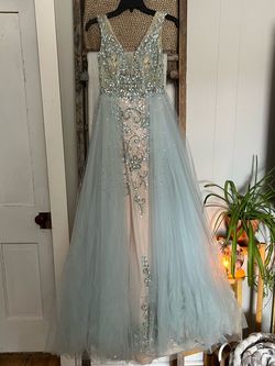 Camille La Vie Blue Size 0 Teal Plunge Custom Ball gown on Queenly