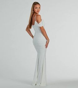 Style 05002-8177 Windsor White Size 0 Jersey Wedding Guest Sheer Bridesmaid Mermaid Dress on Queenly