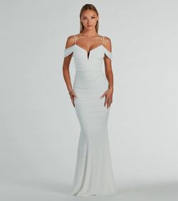 Style 05002-8177 Windsor White Size 0 Floor Length Sheer Mermaid Dress on Queenly