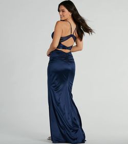 Style 05002-8207 Windsor Blue Size 4 Sheer Side slit Dress on Queenly