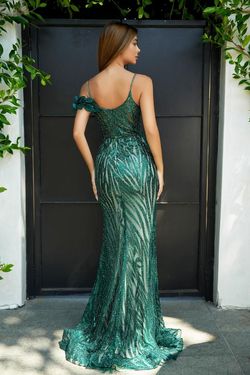 Style PS24517E Portia and Scarlett Green Size 6 Tall Height Floor Length Mermaid Dress on Queenly