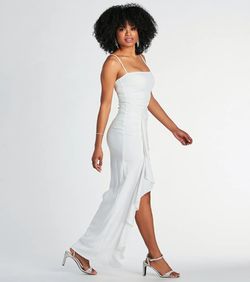Style 05002-8344 Windsor White Size 4 Square Neck Engagement Custom Floor Length Side slit Dress on Queenly