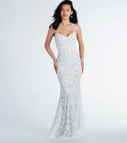 Style 05002-7940 Windsor White Size 0 Padded Military Tall Height Backless Mermaid Dress on Queenly