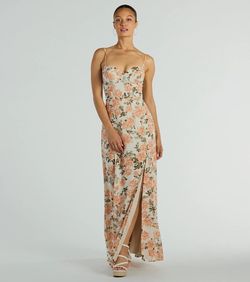 Style 05101-3128 Windsor White Size 4 Engagement Floral Jersey Tall Height Side slit Dress on Queenly