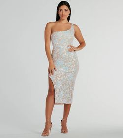 Style 05001-1282 Windsor White Size 0 Tall Height Sequined Side slit Dress on Queenly