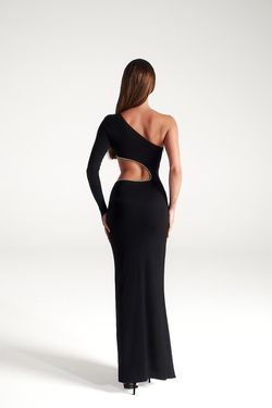 Style PS305B Portia and Scarlett Black Size 2 Prom Floor Length Tall Height Side slit Dress on Queenly