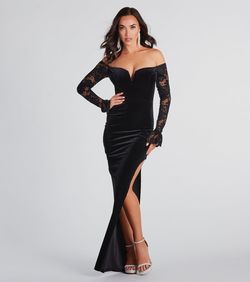 Style 05002-7759 Windsor Black Size 0 Velvet Long Sleeve Prom Tall Height Side slit Dress on Queenly