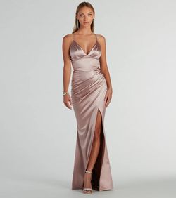 Style 05002-8352 Windsor Pink Size 4 Satin V Neck Prom Side slit Dress on Queenly