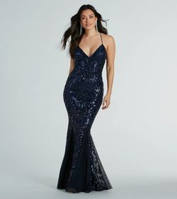 Style 05002-7945 Windsor Blue Size 4 Pattern Prom Floor Length V Neck Sheer Mermaid Dress on Queenly