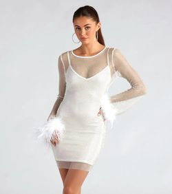 Style 05001-1579 Windsor White Size 0 05001-1579 Long Sleeve Bell Sleeves Nightclub Cocktail Dress on Queenly