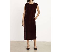 Style 1-58577113-2696 Velvet by Graham & Spencer Red Size 12 Keyhole Side Slit Free Shipping Plus Size Burgundy Cocktail Dress on Queenly