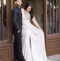 Style PS21219 Portia and Scarlett White Size 2 Floor Length Side slit Dress on Queenly