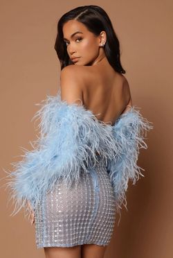 Nova Luxe Blue Size 0 Feather Appearance Cocktail Dress on Queenly