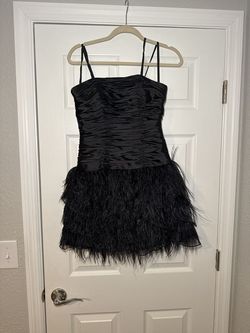 Faviana Black Size 8 Nightclub Homecoming Feather Cocktail Dress on Queenly