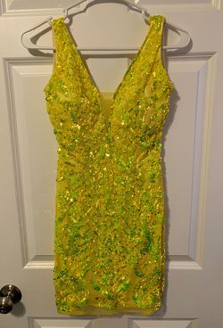 Primavera Yellow Size 0 Mini Plunge Jersey Cocktail Dress on Queenly