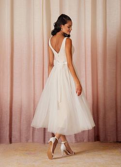 Azazie White Size 26 Plunge Tulle Bachelorette A-line Dress on Queenly
