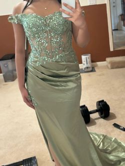Green Size 8 Side slit Dress on Queenly