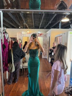 Green Size 0 Mermaid Dress on Queenly