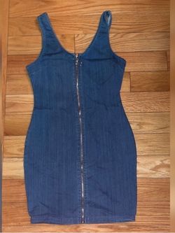 Iris Blue Size 8 Semi-formal Sunday Best Mini Cocktail Dress on Queenly