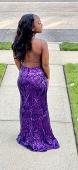 Windsor Purple Size 4 Plunge 50 Off Gala Mermaid Dress on Queenly