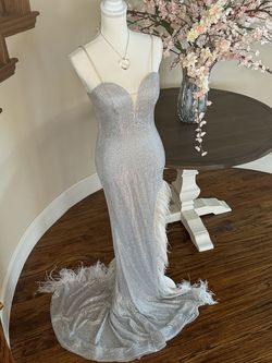 Style PS23233 Portia and Scarlett Silver Size 2 Feather Prom Tall Height Mermaid Dress on Queenly