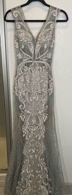 Portia and Scarlett Silver Size 00 Embroidery Floor Length Jersey Mermaid Dress on Queenly