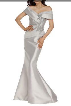 Style 2011M2159 Terani Couture Nude Size 12 Gray Short Height Mermaid Dress on Queenly
