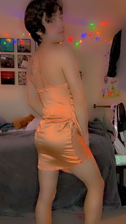BaddieVille Orange Size 4 Square Nightclub Cocktail Dress on Queenly