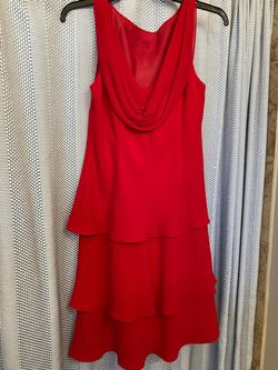 Evan picone Red Size 10 Jersey Swoop Cocktail Dress on Queenly