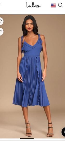 Style 1684276 Lulus Blue Size 4 Plunge Sorority Flare Sunday Best Cocktail Dress on Queenly