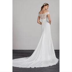 Style Modena Pronovias White Size 12 50 Off Lace Flare Train Dress on Queenly