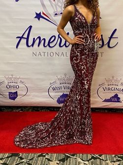 Sherri Hill Red Size 0 V Neck Burgundy Floor Length Tall Height Train Dress on Queenly
