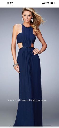 Style 22292 La Femme Blue Size 4 High Neck Prom Straight Dress on Queenly