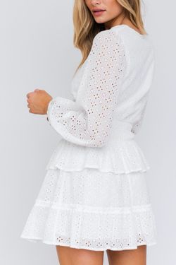 Style ID1438 Le Lis White Size 8 Cut Out Long Sleeve Graduation Cocktail Dress on Queenly