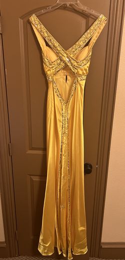 Adrianna Papell Yellow Size 6 Prom Straight Dress on Queenly